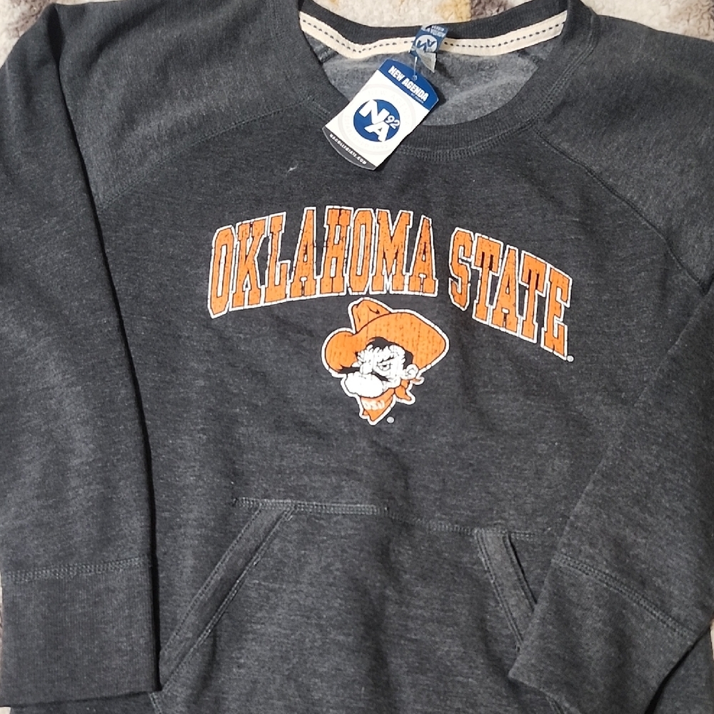 NCAA  Oklahoma State Sweatshirt NWT